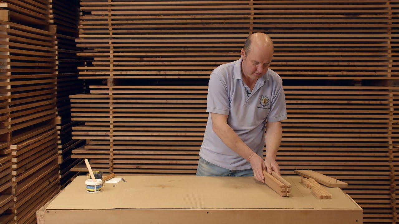 Beekeeping Guide: How To Assemble A National Hive Stand | NBS