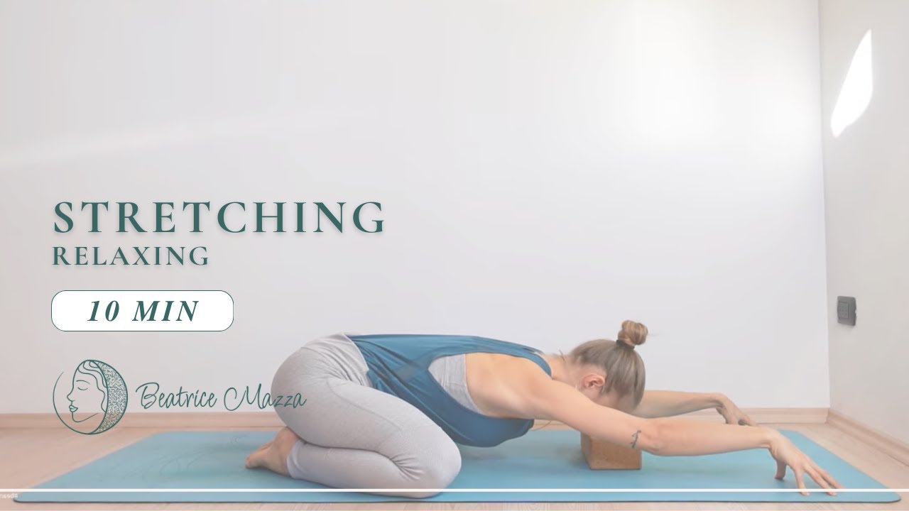 yoga per la sera: lascia andare le tensioni della giornata