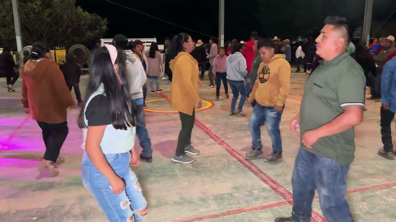 🕺🥵A bailar se ha dicho mi gente de Xochiatenco 💃😱