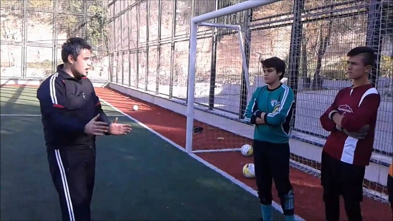 PLONJON NASIL YAPILIR ? KALECİLİKTE NASIL UÇULUR ? KAYHAN AKGÜN KALECİ OKULU ANTRENÖR MELİH AKGÜN