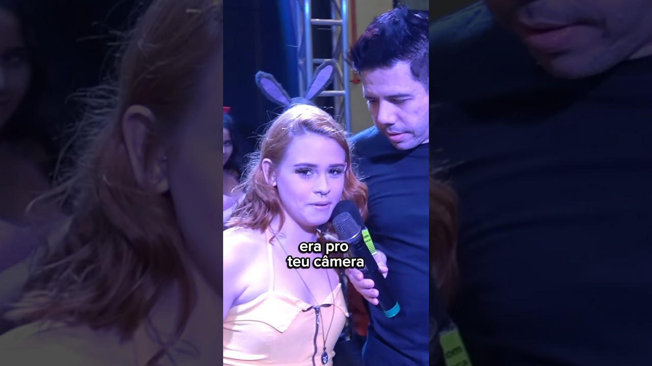 PASSOU CANTADA NO C&Acirc;MERA