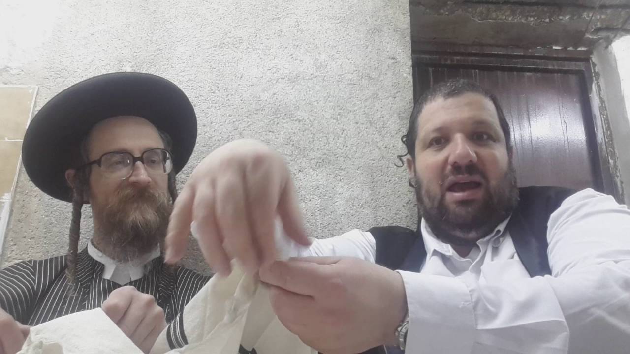 המחשה מרתקת הלכות ציצית סימן יא הלכה יא הלכות פתילי ציצית הרב יונתן שטנצל עם היצרן הרב וולס