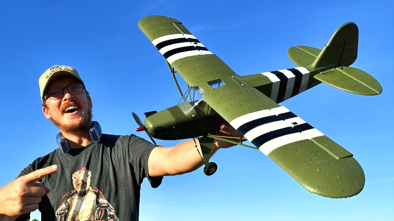 ПОТРЯСАЮЩИЙ, простой в управлении Warbird для новичков! - Piper J-3 Cub