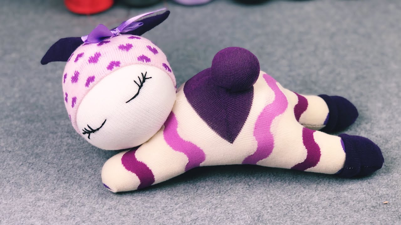 Diy sock doll//Easily make socks dolls at home teaching//Sleeping beauty socks plush toys