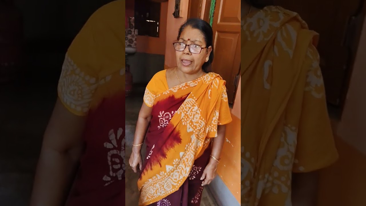 এক মহিলা হোম ডেলিভারি দিতে এসে এটা কি করলো