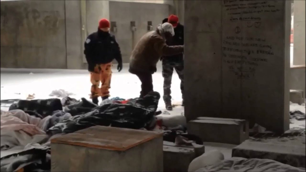 Police help homeless man get out of the cold