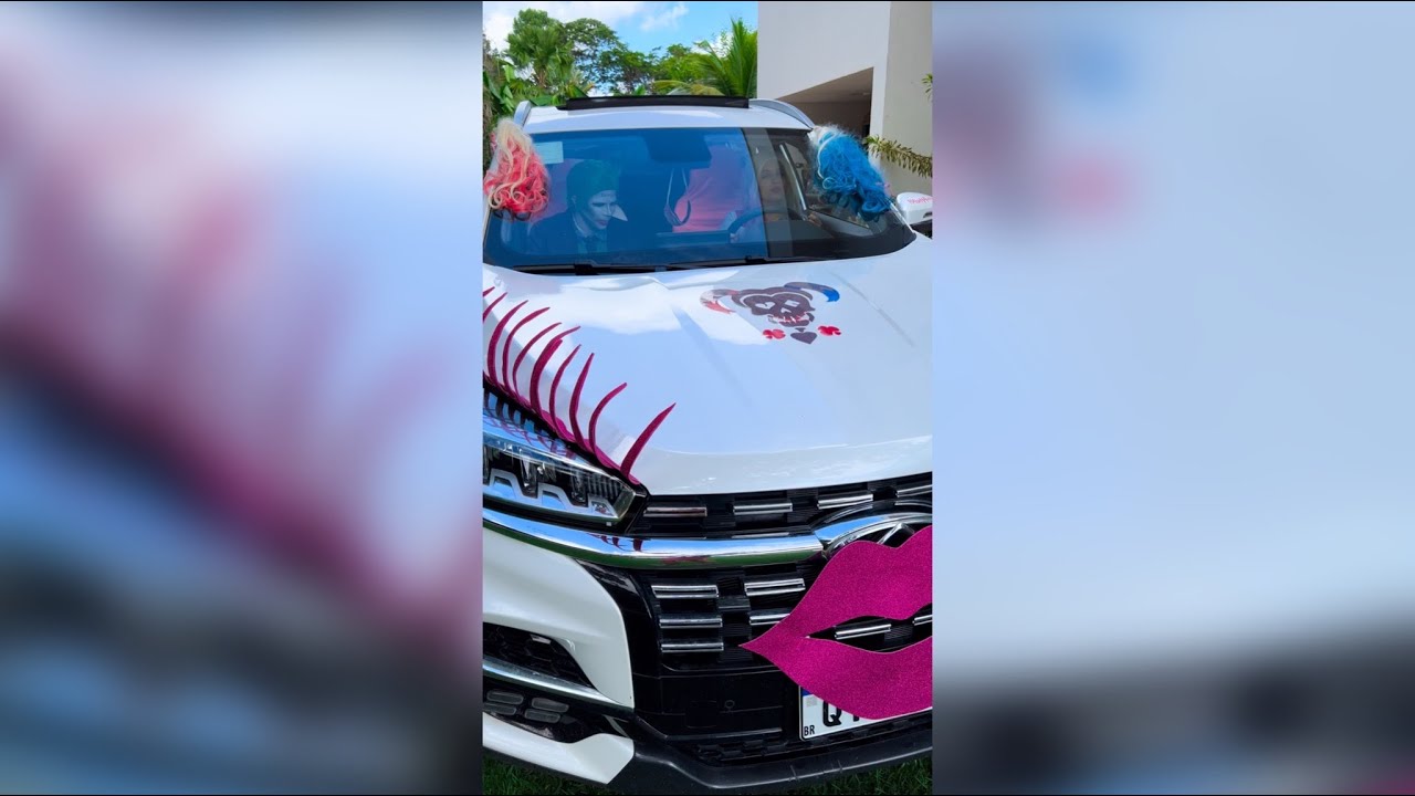 O CORINGA SUJOU O CARRO DA ARLEQUINA !! 