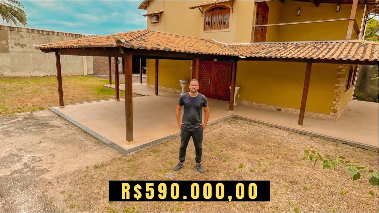 Casa linda com 03 quartos e quintal com 450m2