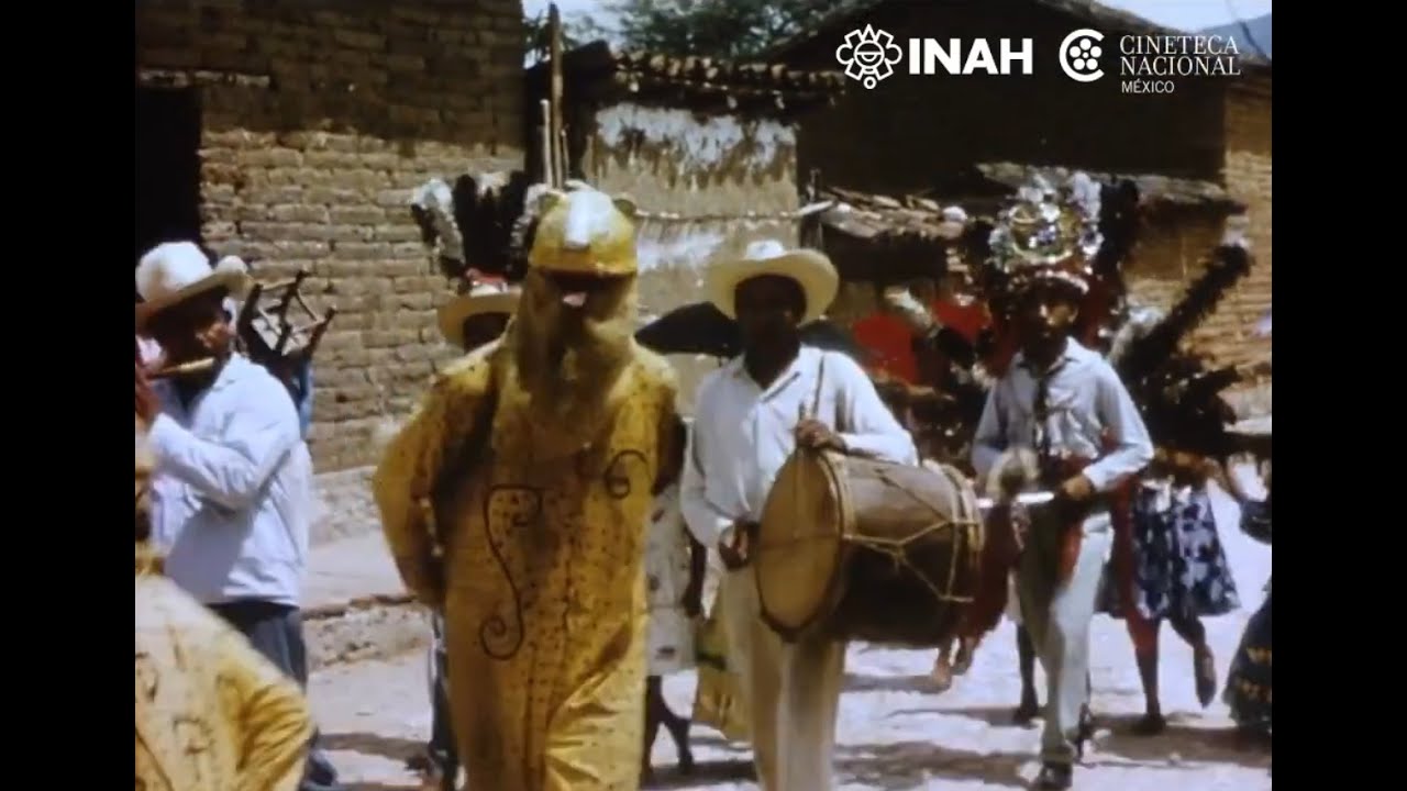 Danza del Calalá. Baile del venado chiapaneco (México, 1964) INAH.