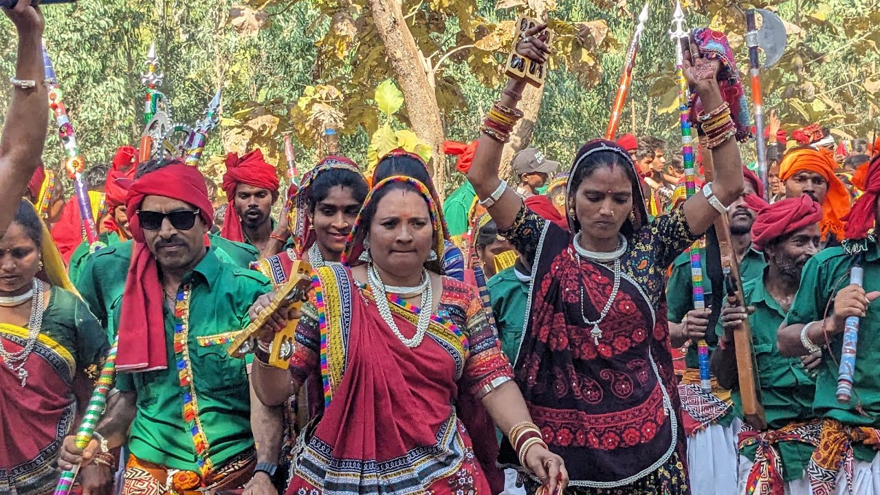 ઢોલ, માંદલ,ઠોલકી દદુડી ને શરણાઈ ના શુર રેલાયા ને ઓડ ગામનાં આદિવાસીઓને ચઢ્યું શૂરાતન