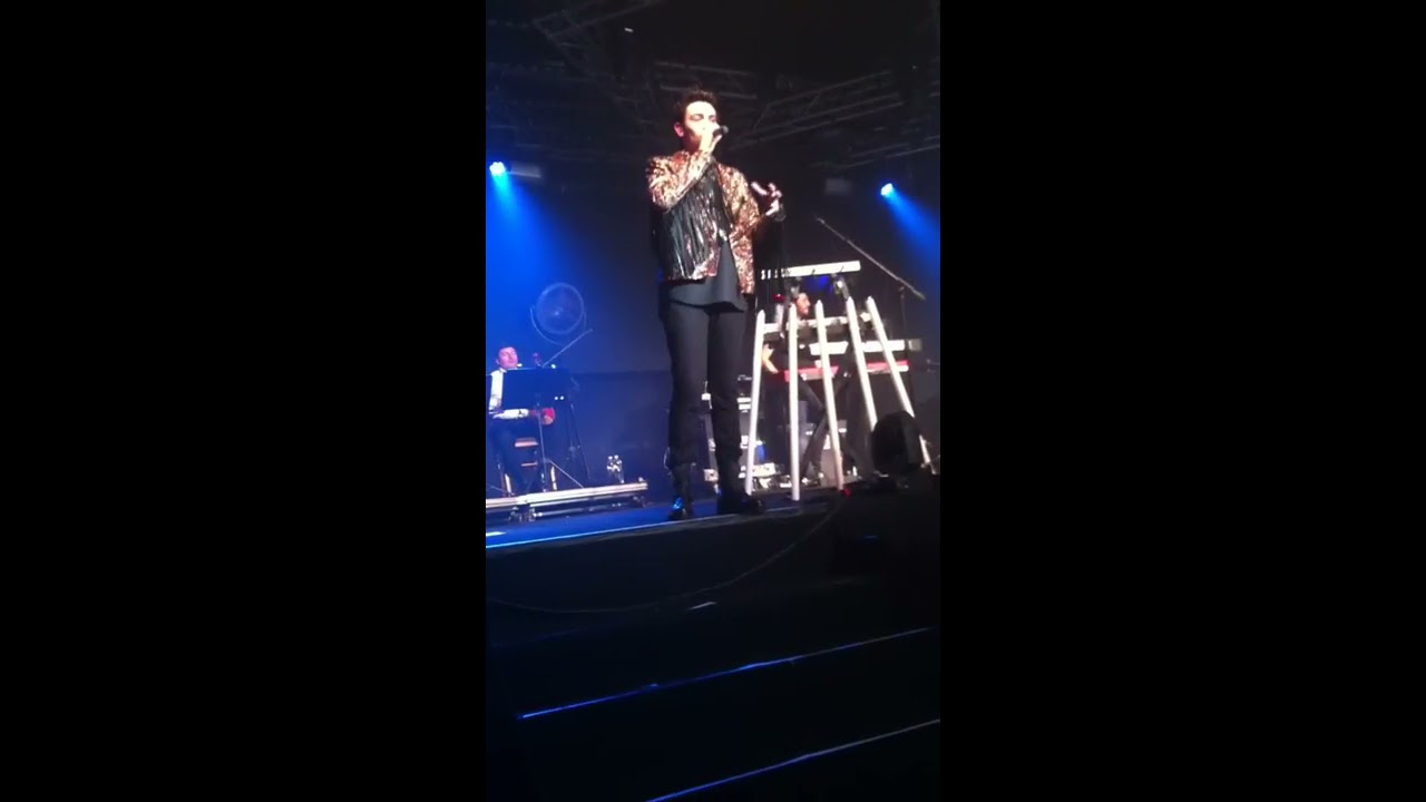 Chic -Michele Bravi e Federica Abbate NUOVE PAGINE TOUR BARI 12.11.17