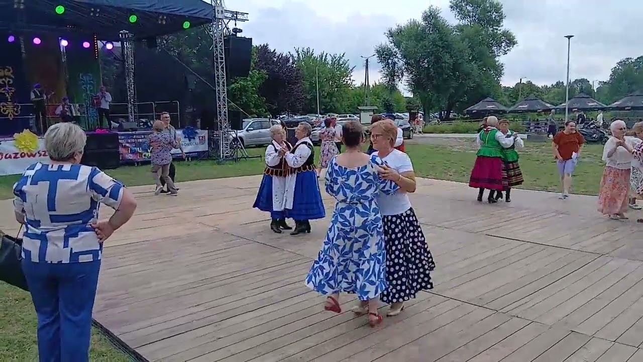 Polka usia siusia na dechach, przy wspaniałej kapeli