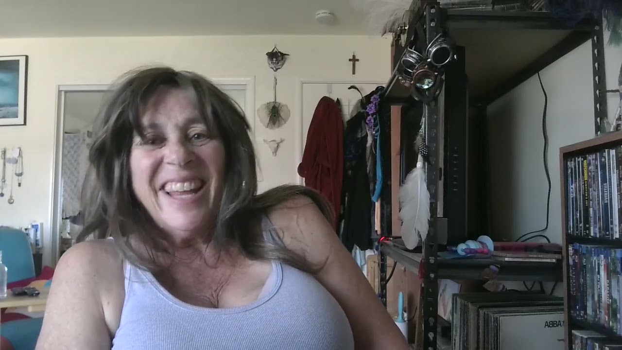 2025FunFact#131 dating or is this a date me video