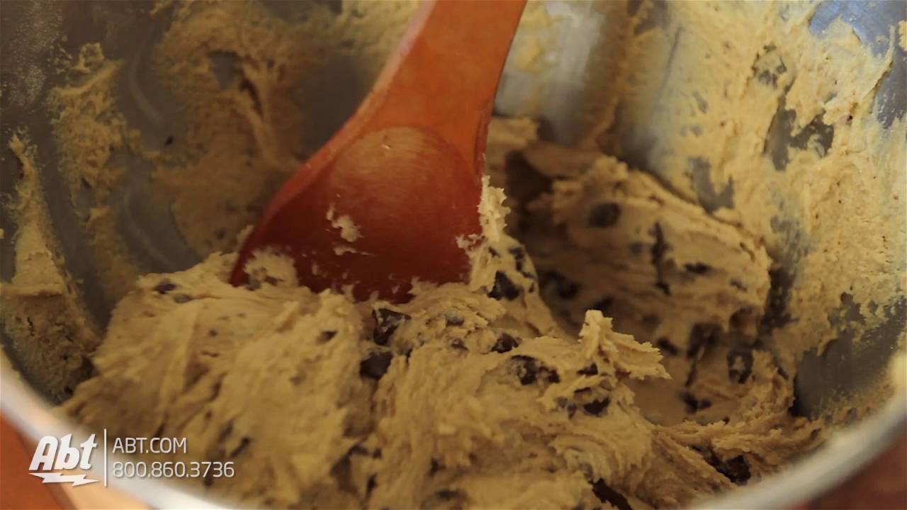 How To: Make Chocolate Chip Cookies From The KitchenAid Recipe Collection