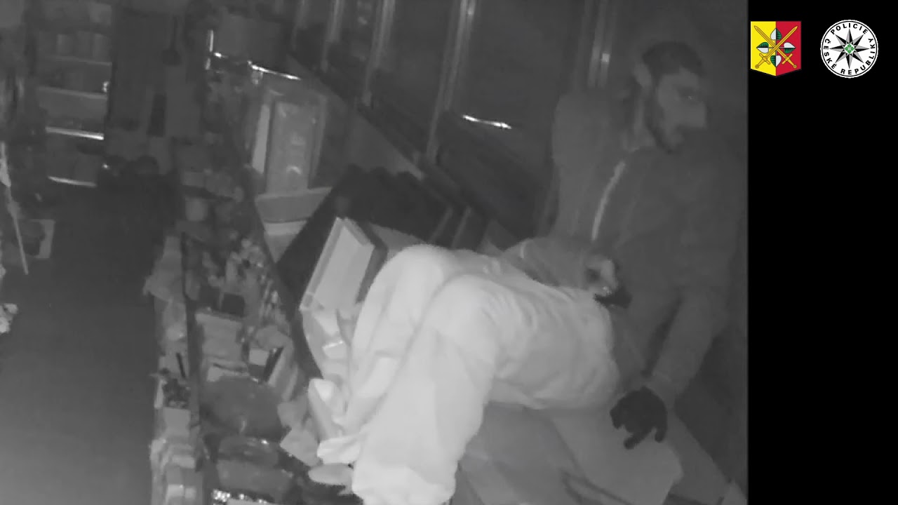 VLOUPÁNÍ DO PRODEJNY V PRAŽSKÝCH ŘEPÍCH