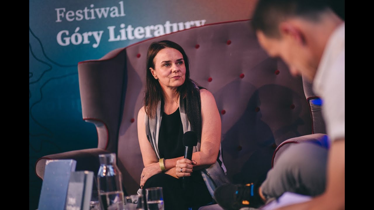 Julia Fiedorczuk, „Astrostrada z girlandami. Wiersze zebrane” i powieść „Dom Oriona” (FGL 2023)