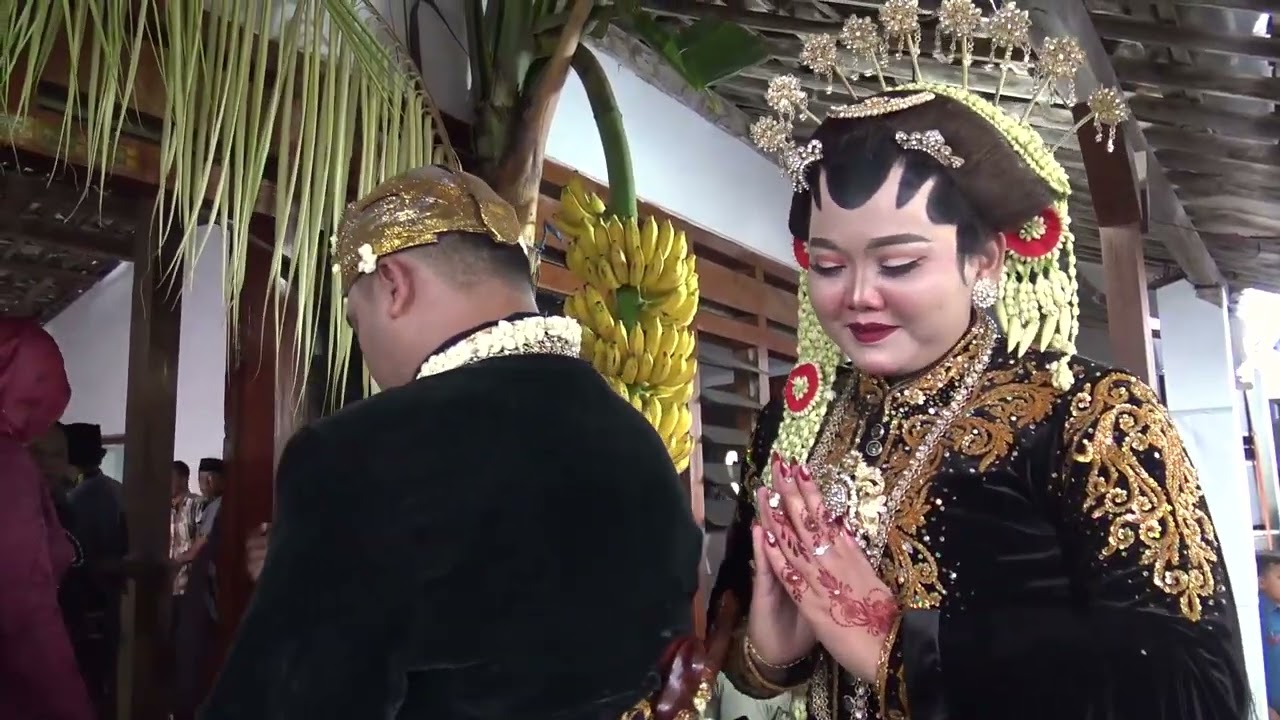 Srokal temu pengangtin adat jawa...