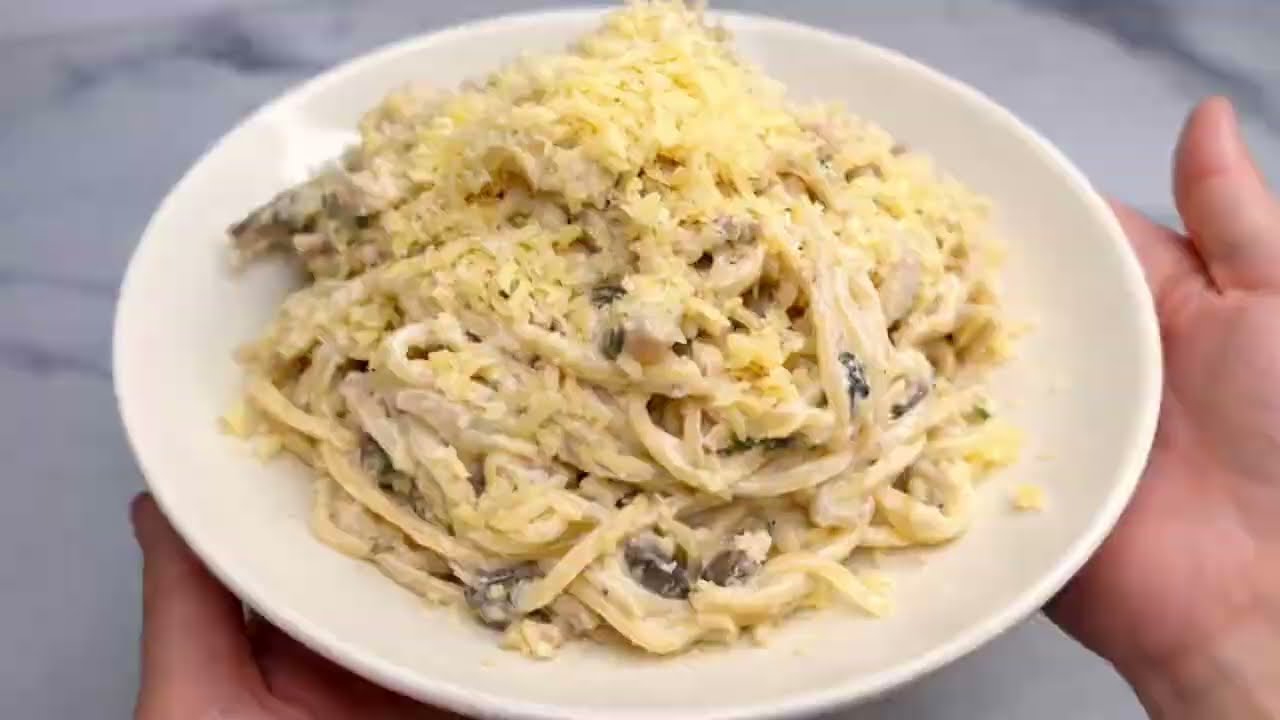 Delicious Pasta In Cream Sauce With Chicken And Mushrooms