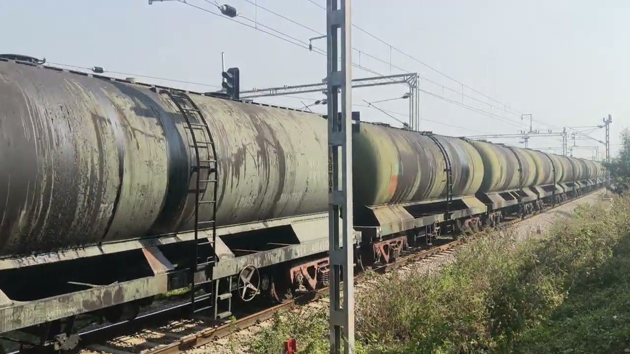 Bhartiya rail Bhartiya train diesel tanker malgadi