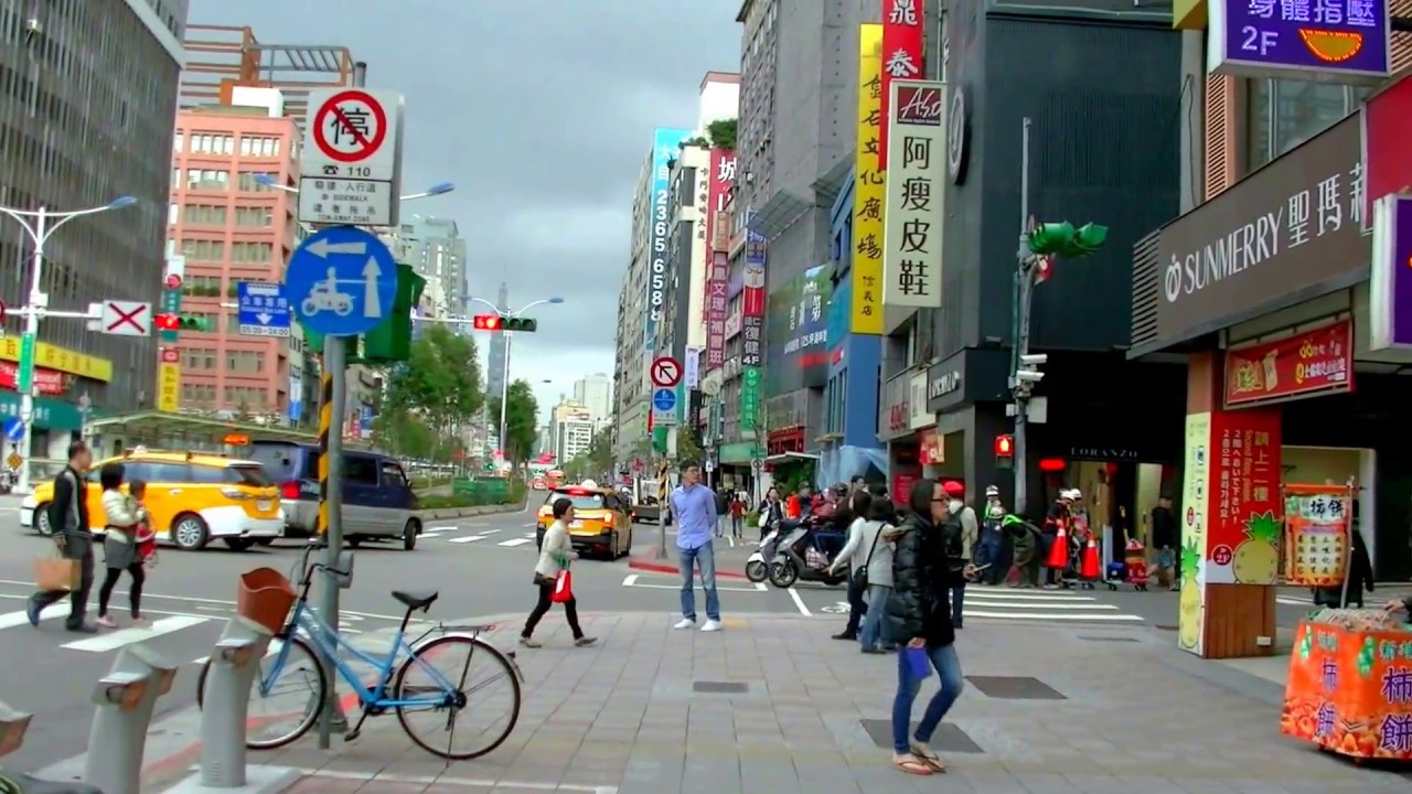 [ 台灣散步行 ] = Taipei台北 = 東門捷運站往永康街 鼎泰豐、金石堂、高記、芒果冰 Dongmen Station、Yong Kang St、Din Tai Fung둥먼