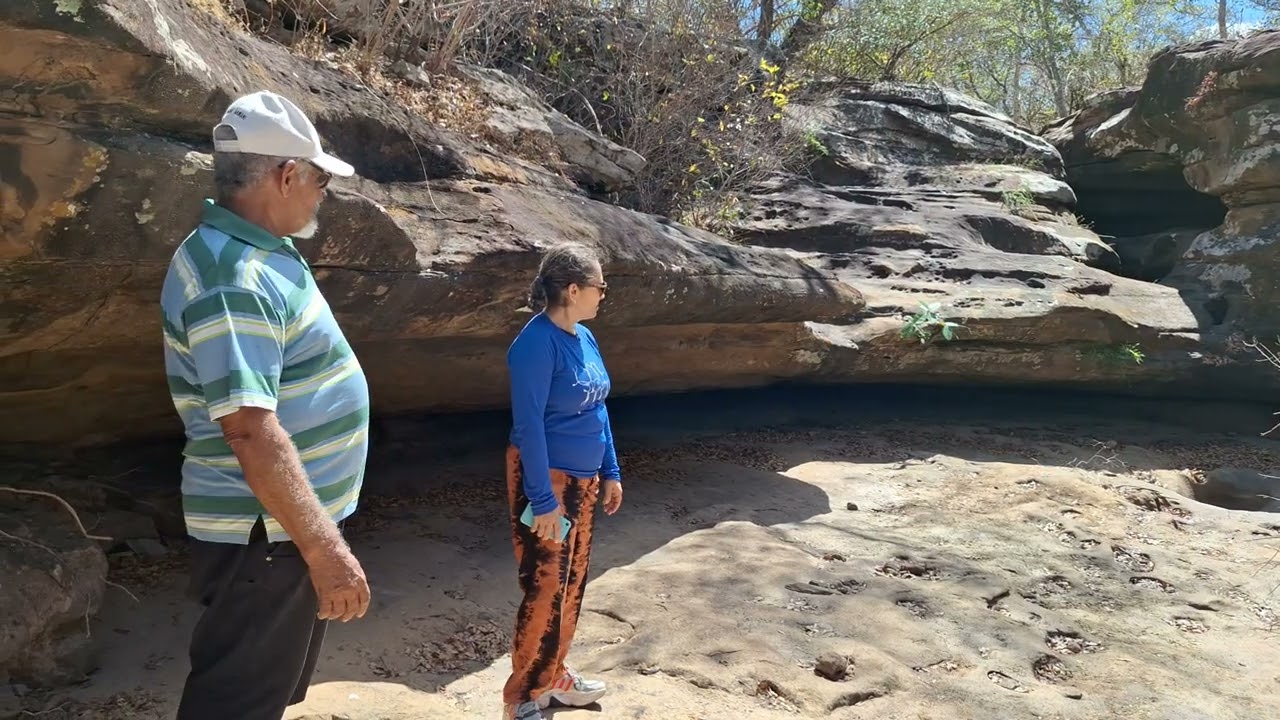 Na lagoa dos Defuntos com a Arque&oacute;loga Amparo Carvalho ARTUR PASSOS