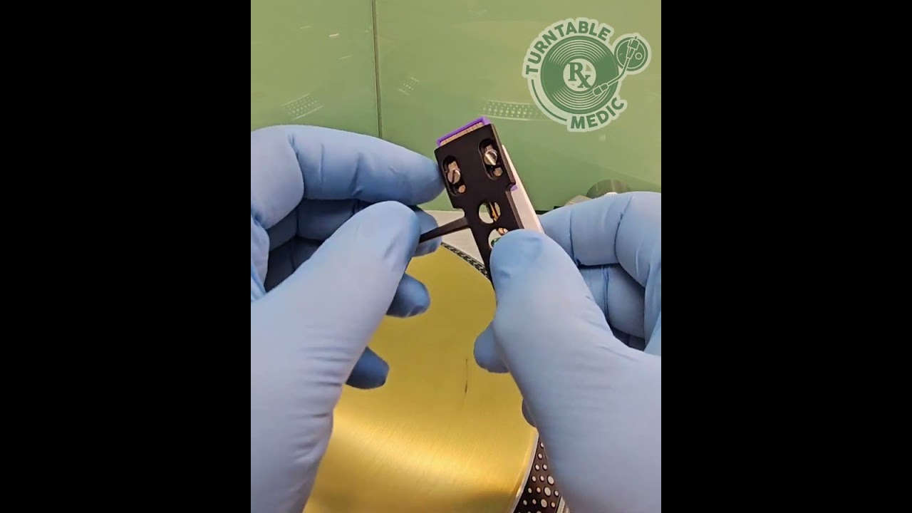 Using the Technics overhang alignment tool