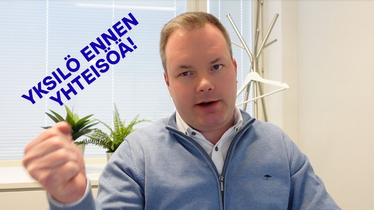 Yksilön puolella, kokoomuksessa ja peruskoulussa!