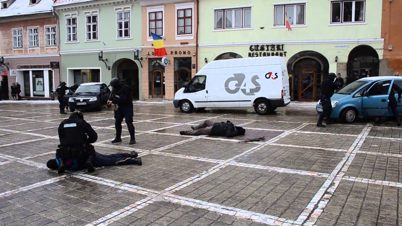 Parada Militara Brasov.demonstratie Jandarmeria Brasov transilvania365.ro