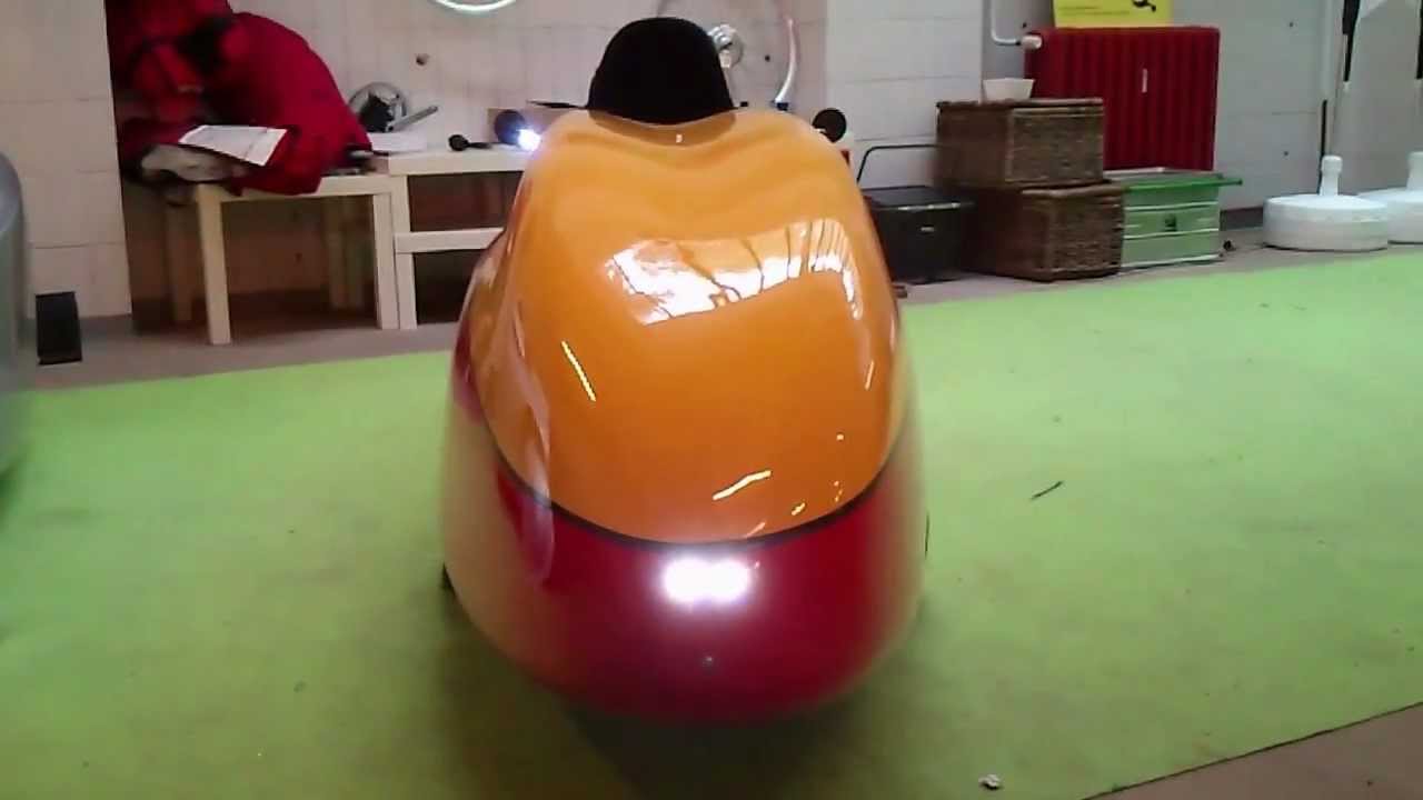 Fietser.be WAW velomobile integrated lighting, running lights and high beam.