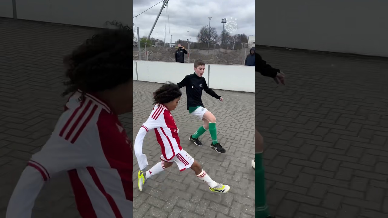 Street football at the Ajax academy! ⚽️❤️