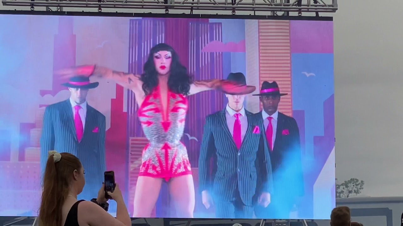 Violet Chachki 2021