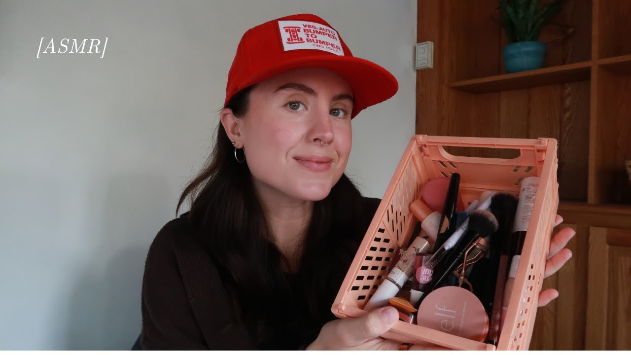 ASMR 🧚 What’s In My Makeup Bag (Clicky Whispering, Almost Touching, Invisible Brushing)