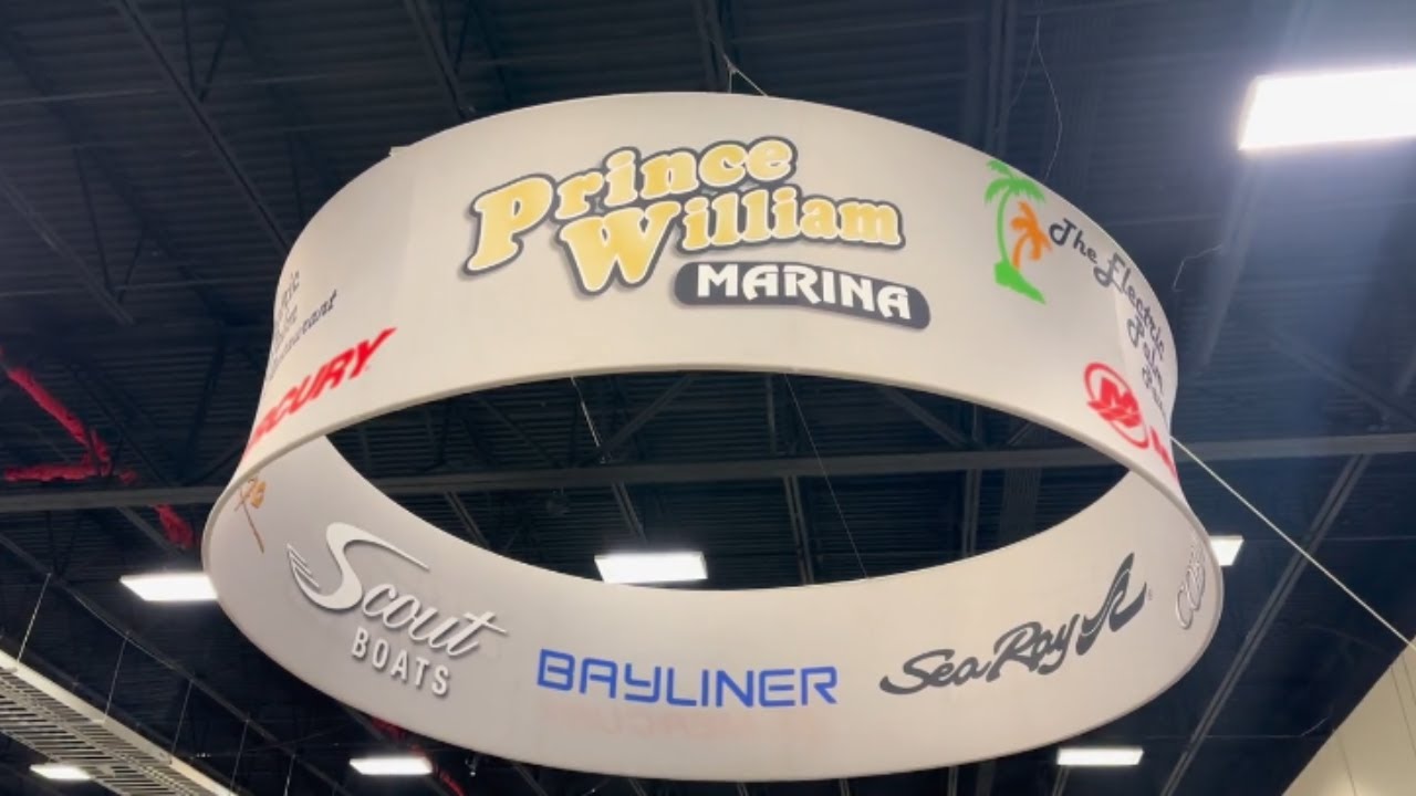 За кулисами: подготовка к выставке лодок во Фредериксбурге
