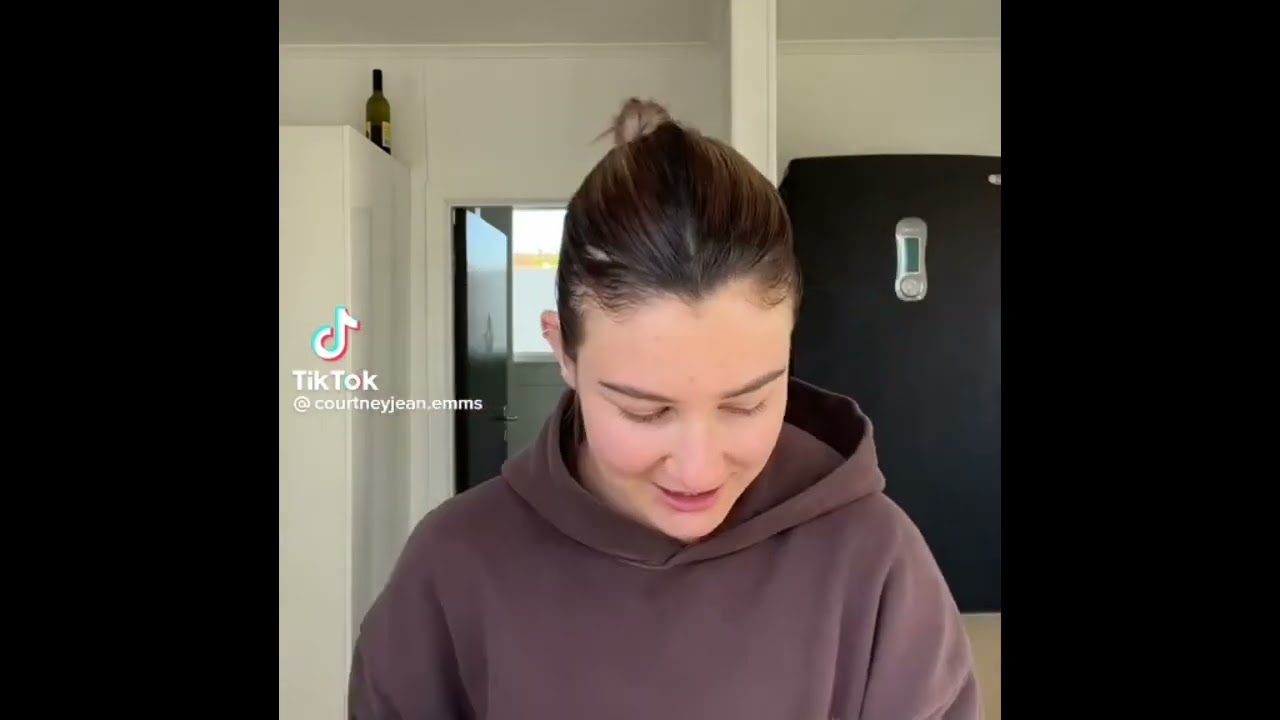 Tik Tokers trying KINA (sea urchin) for the first time 🤢🥴😵‍💫