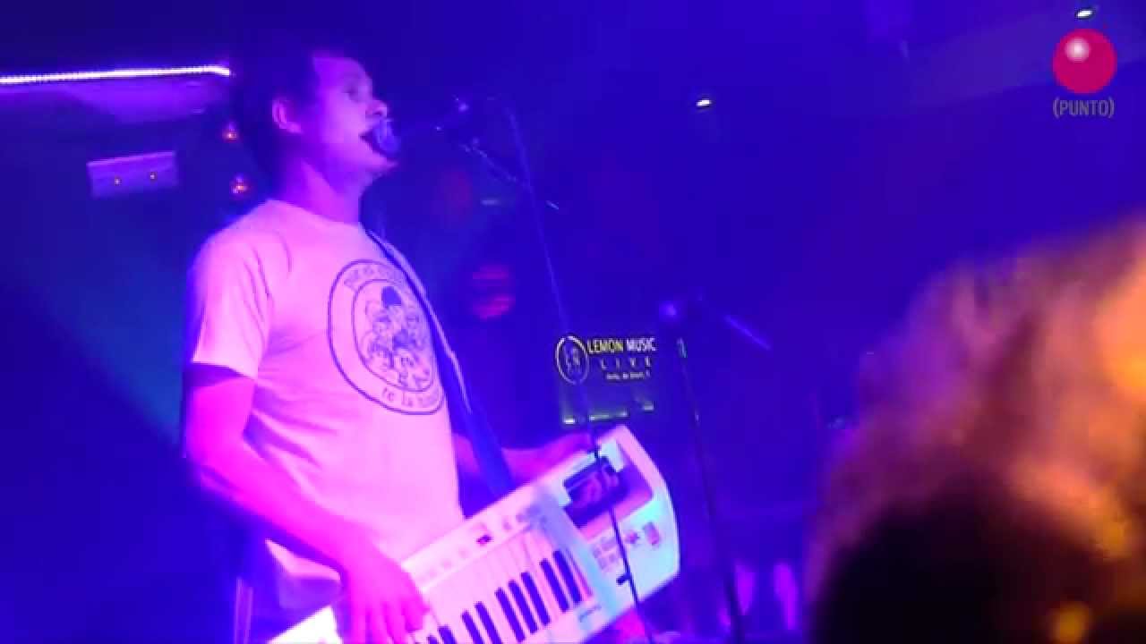 UN PINGÜINO EN MI ASCENSOR - ESPIANDO A MI VECINA @SalaLemonLive 28/02/2015