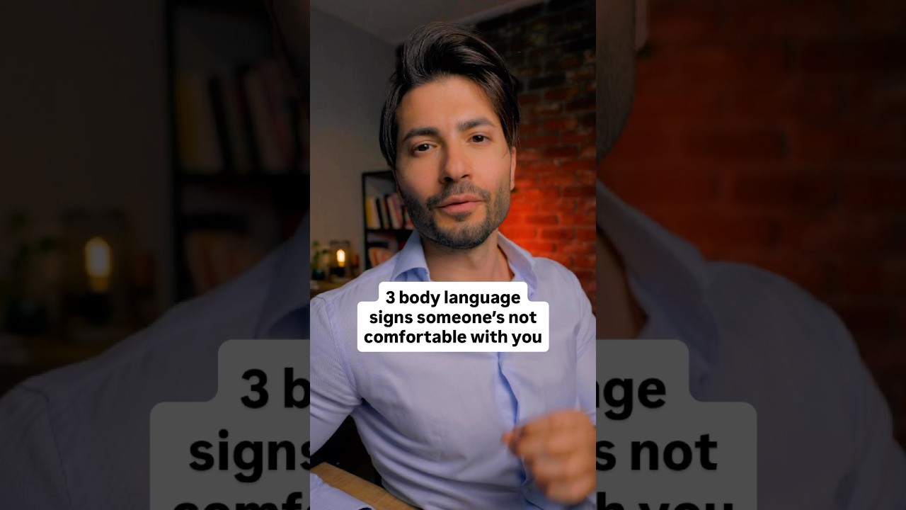 3 body language signs that someone&rsquo;s not comfortable with you