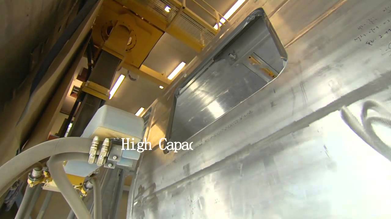 Automatic blast cleaning robot - Robot Blasting of Passenger Cars