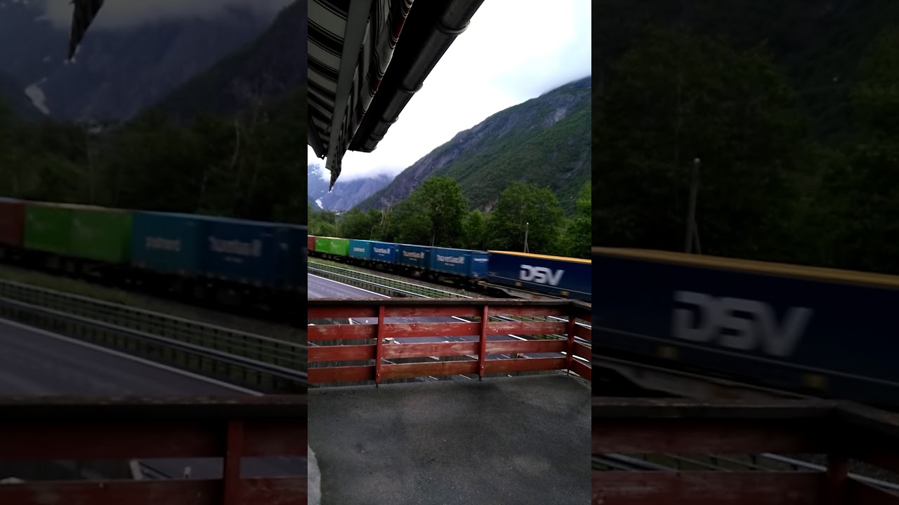 Godstog p&aring; Raumabanen
