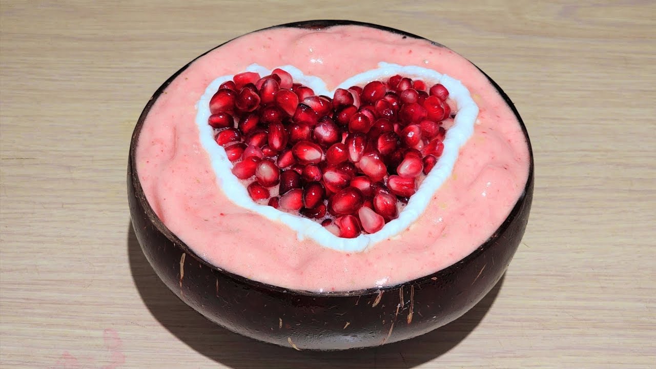 A Special Treat from the HEART for A  Special Day - Valentine's Smoothie Bowl With pomegranate 