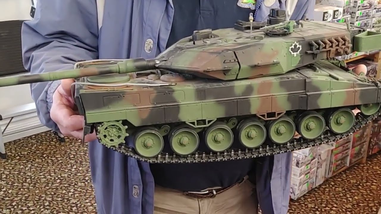 Torro 1/16 Leopard 2A6 visits The Hobby Centre