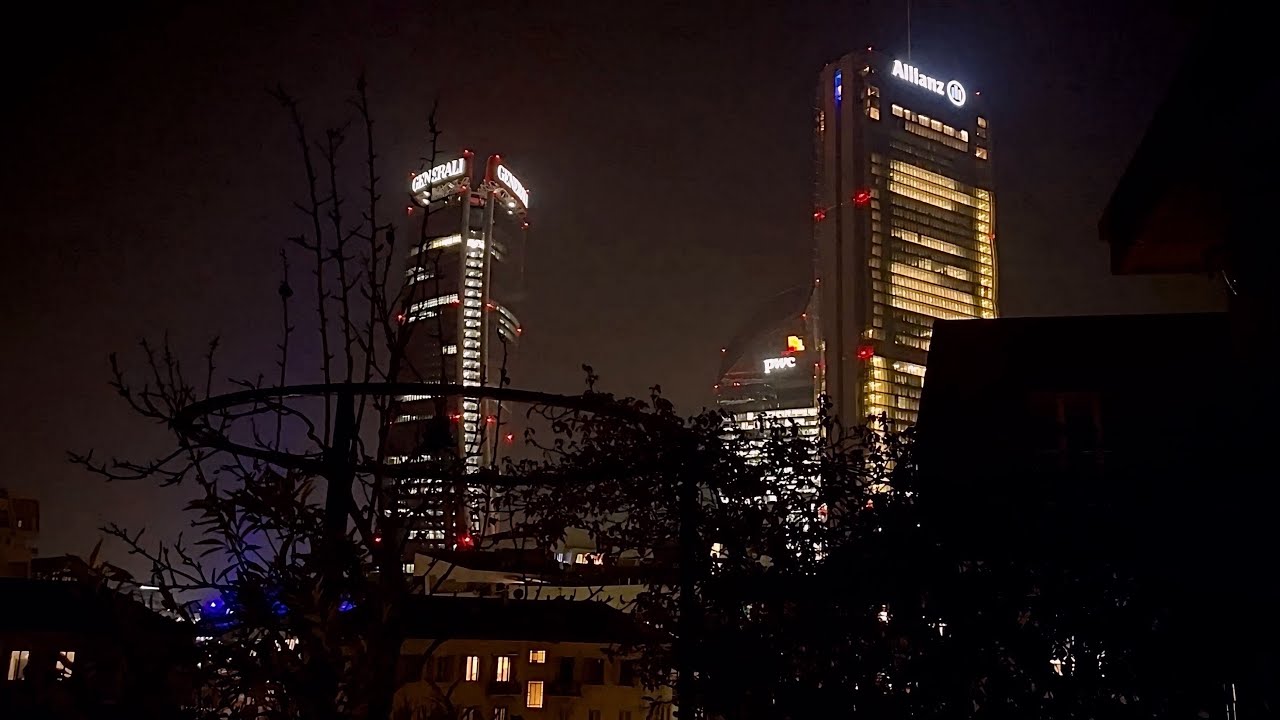 Vi mostro il mio appartamento a Milano ( CityLife) con terrazza panoramica
