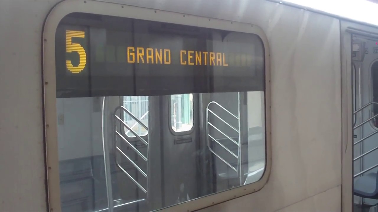 IRT White Plains Road Line: Manhattan-bound R142 5 Train@West Farms Square-East Tremont Avenue