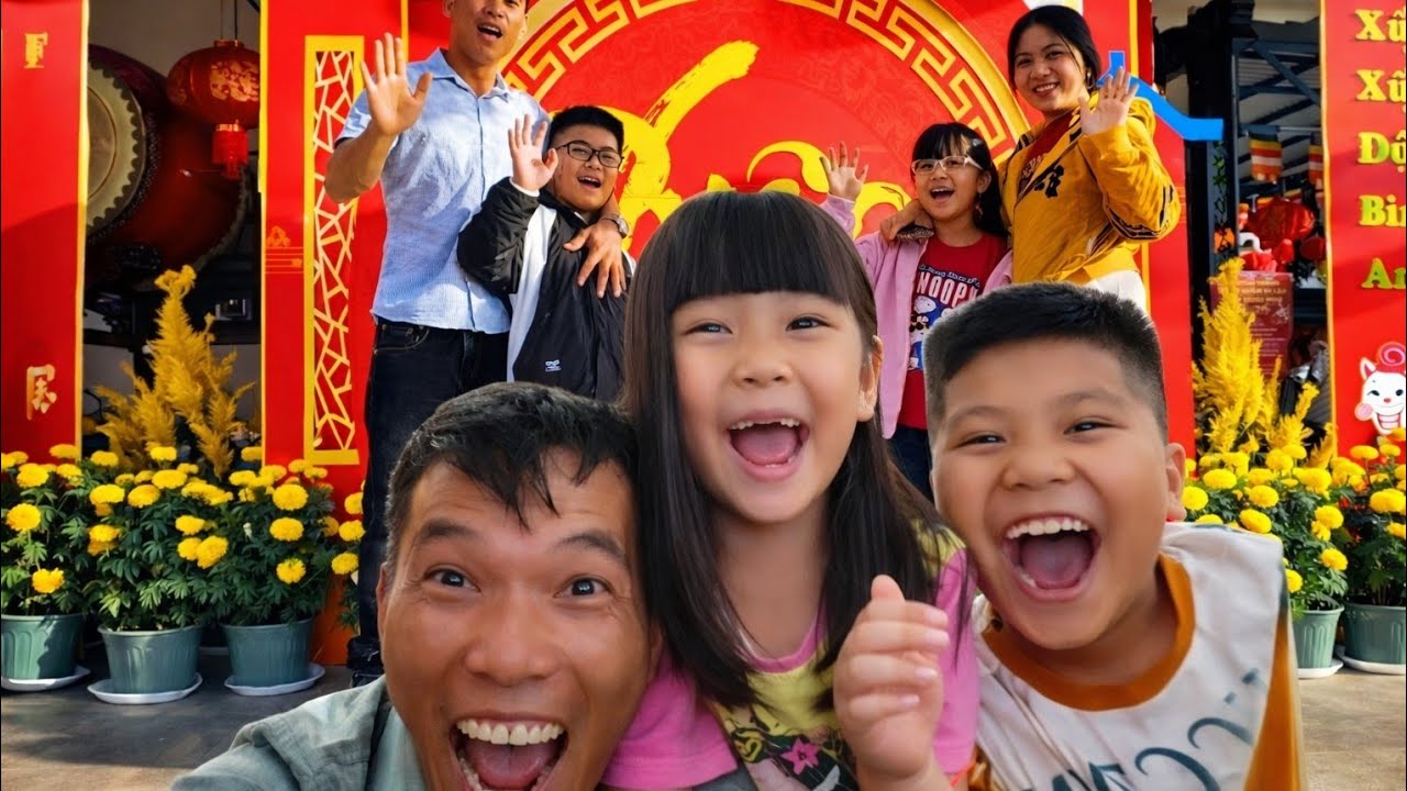 ĐÊM GIAO THỪA GIA ĐÌNH HIỀN VỠ OÀ NHẬN ĐƯỢC MÓN QUÀ TẾT KHÔNG TƯỞNG 