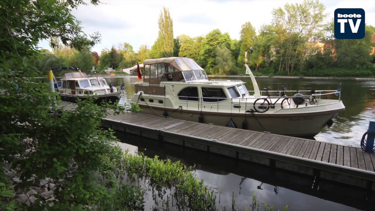 Bootscharter Jetten 37 AC auf der unteren Havel
