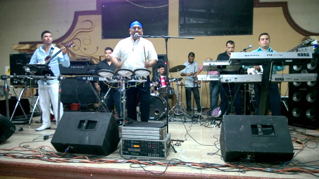 La Choticumbia, Marina, Baile del Indio - Arturo Meza y su Sangre Gitana