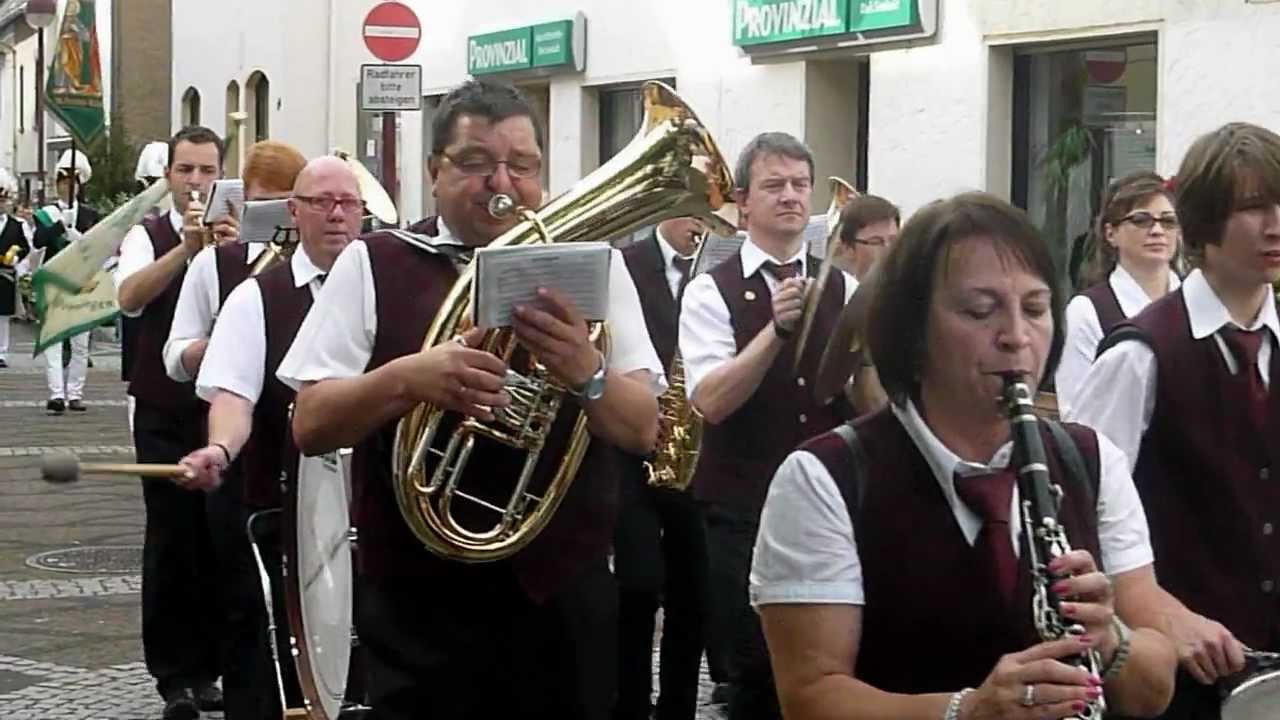 MEDIA TRANS RHENUM: Musikverein Bad Hönningen bei der Kirmes 2012
