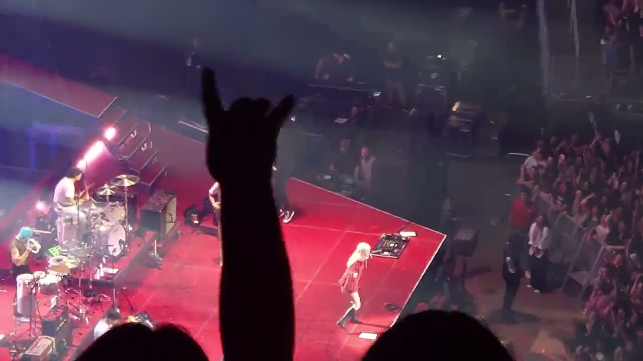 Paramore - Live - Toyota Center - Houston, Tx 07/11/23
