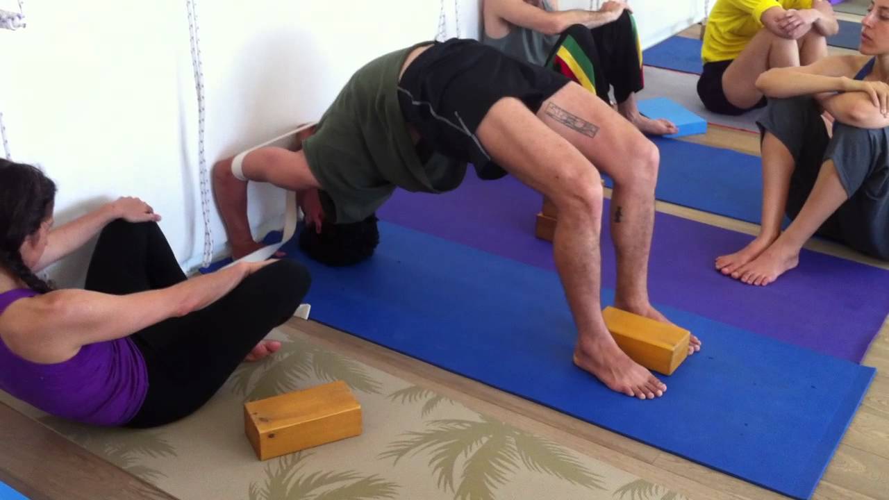 Maty Ezraty Urdhva Dhanurasana 1