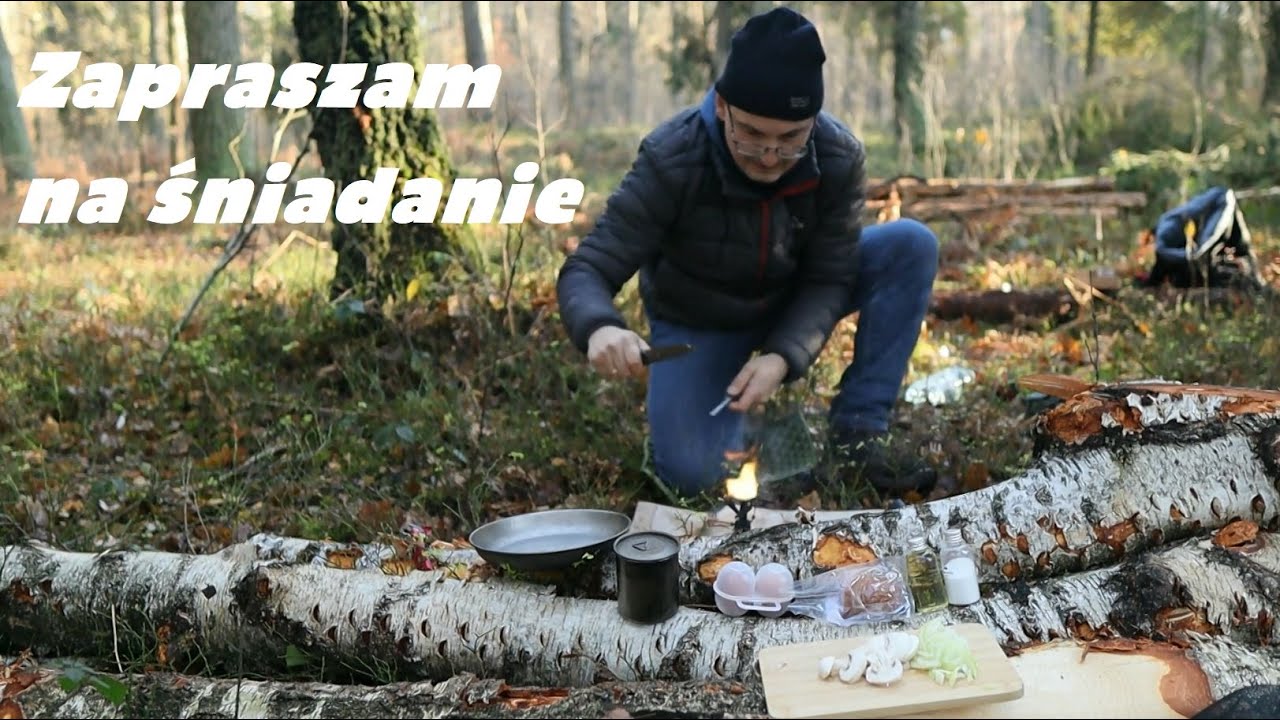 Śniadanie w rozświetlonym słońcem lesie | Boker Bronco - czy warto?