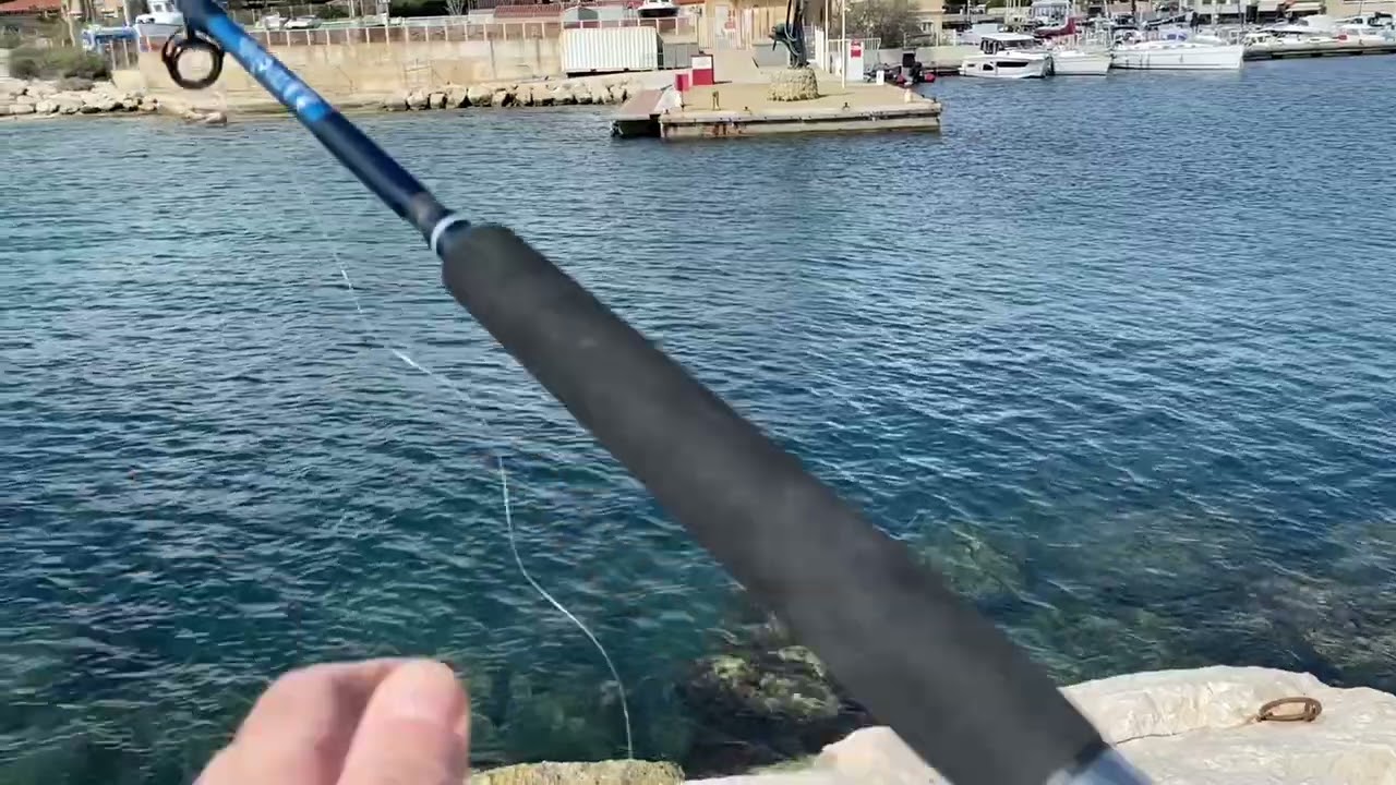 Des roches au port à sausset 